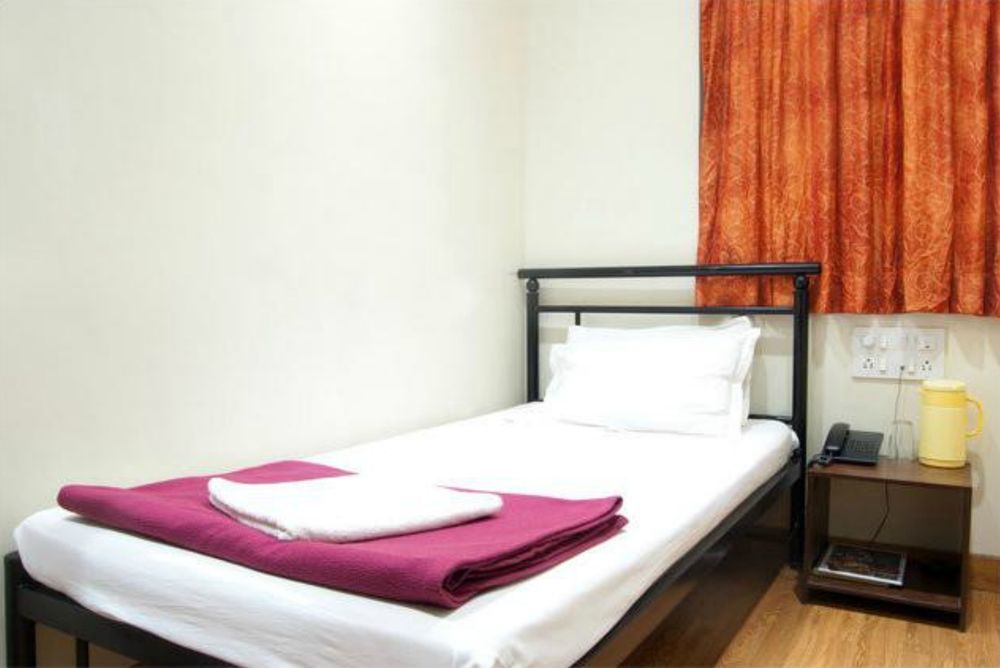 Hotel Kumkum Mumbai Exterior foto